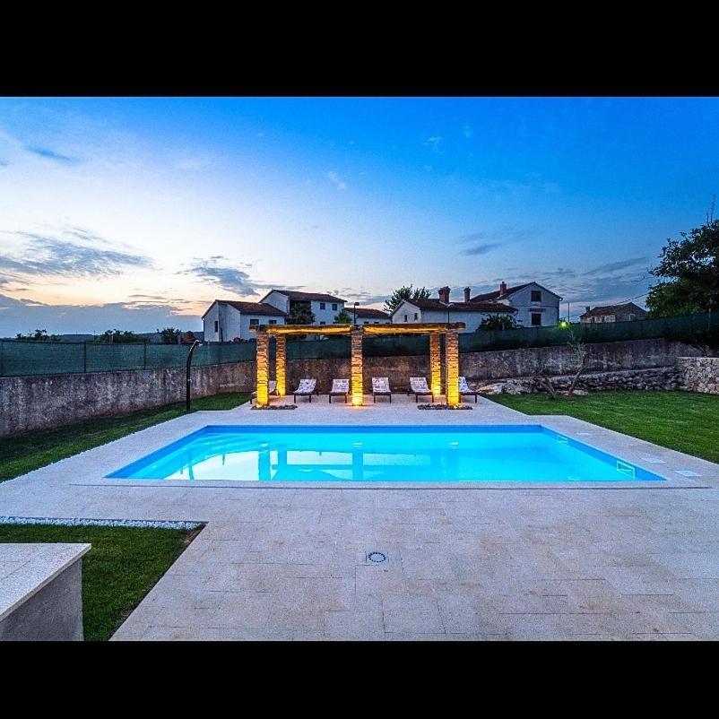 Villa Campiello Heated Pool Vrbnik Dış mekan fotoğraf
